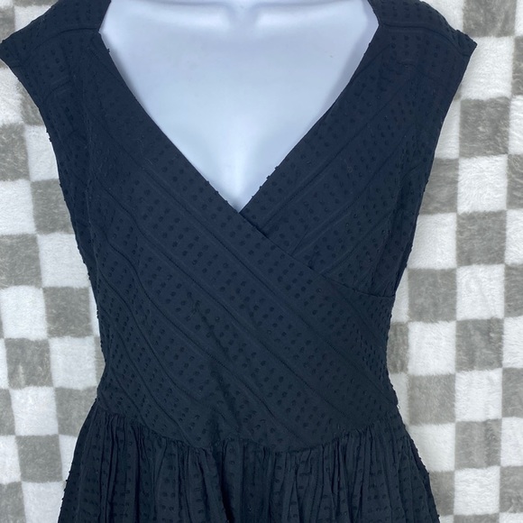 Isaac Mizrahi Dresses & Skirts - Isaac Mizrahi summer dress black with pockets 10